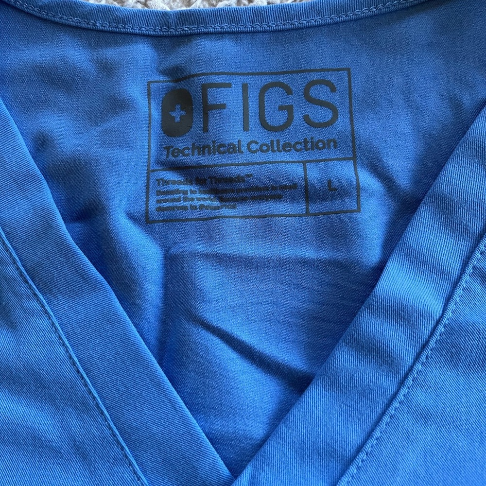 Figs Large Ceil blue Catarina One pocket scrub top